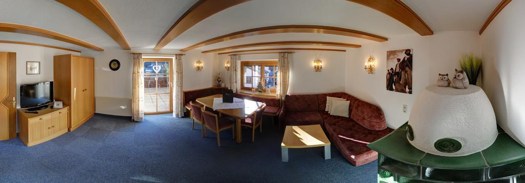 Haus Morgensonne Bed and Breakfast Sankt Anton am Arlberg Exteriör bild