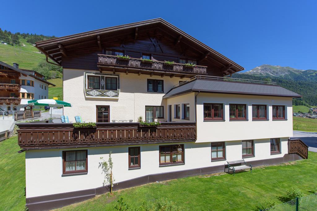 Haus Morgensonne Bed and Breakfast Sankt Anton am Arlberg Exteriör bild