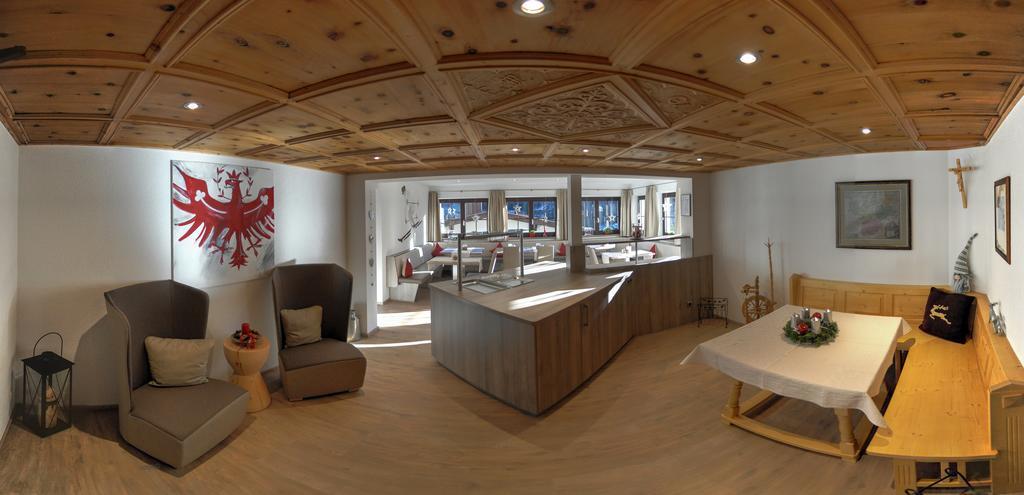 Haus Morgensonne Bed and Breakfast Sankt Anton am Arlberg Exteriör bild