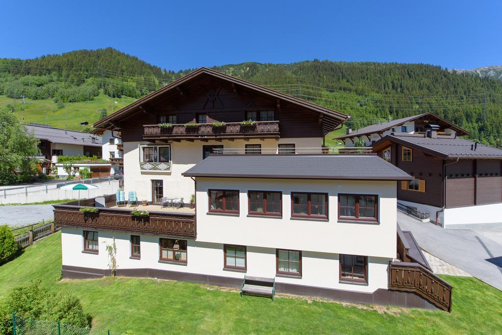 Haus Morgensonne Bed and Breakfast Sankt Anton am Arlberg Exteriör bild